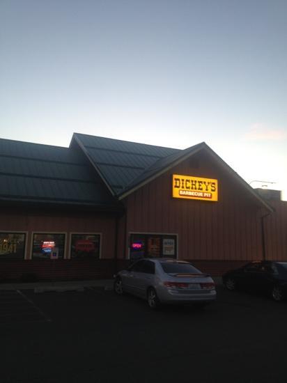 Dickey`s Barbecue Pit